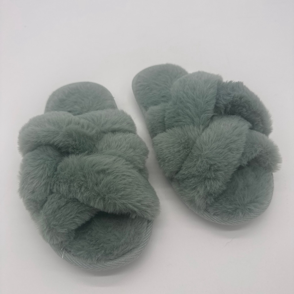 JOYFOLIE Toddler Sage Green Faux Fur Cross Band Slippers Size 10/11T